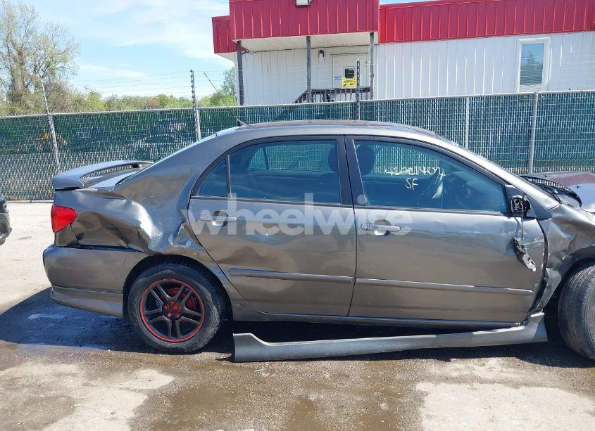 Photo 20 of 2006 Toyota Corolla S (VIN 2T1BR32E06C700043)