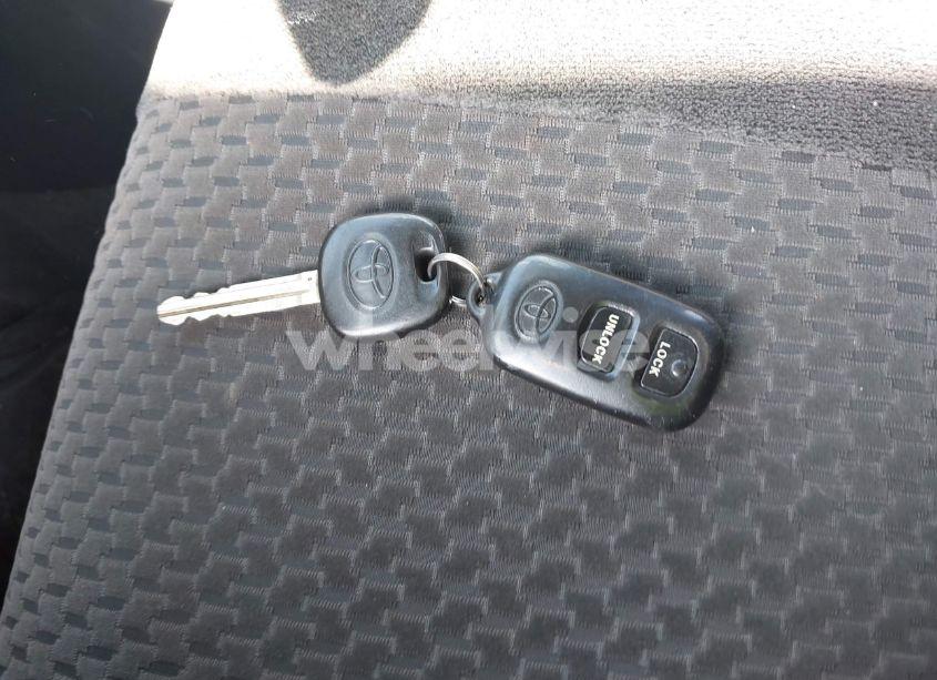 Photo 11 of 2007 Toyota Corolla S (VIN 2T1BR32E07C777786)