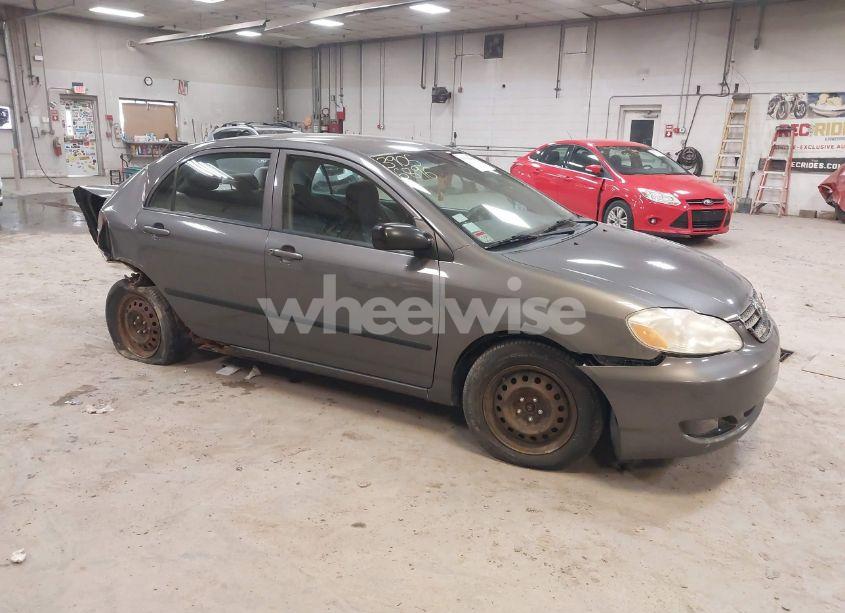 2007 Toyota Corolla CE (VIN 2T1BR32E07C779747) main photo