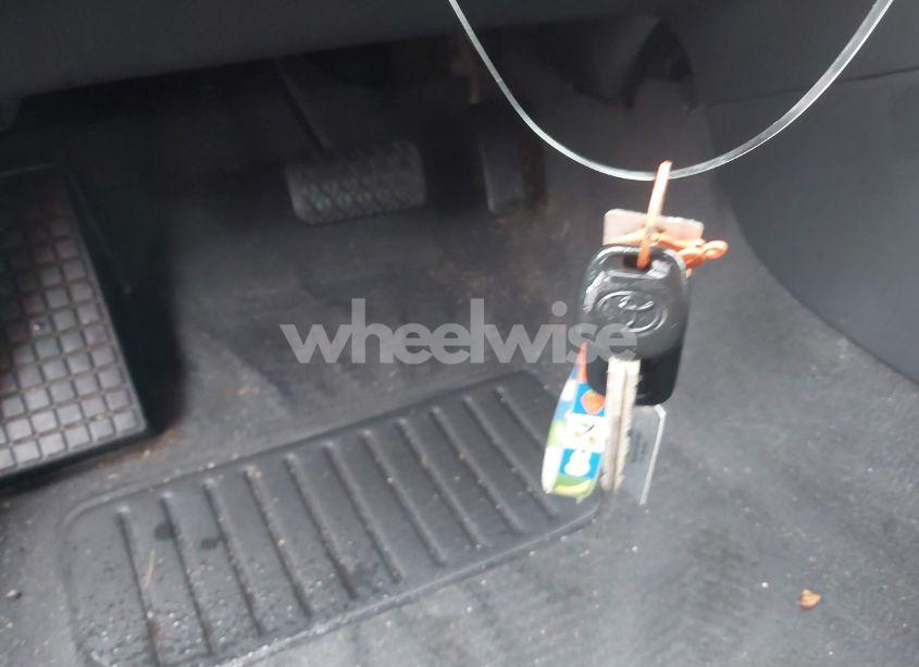 Photo 11 of 2008 Toyota Corolla S (VIN 2T1BR32E08C861673)