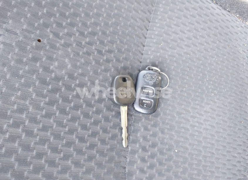 Photo 11 of 2008 Toyota Corolla S (VIN 2T1BR32E08C879140)