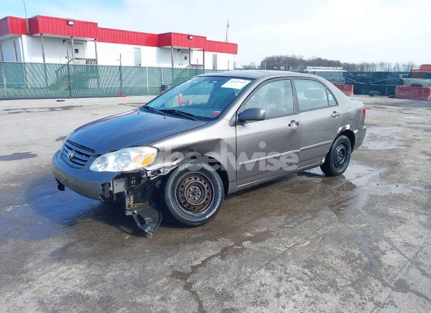 Photo 2 of 2003 Toyota Corolla LE (VIN 2T1BR32E13C088415)