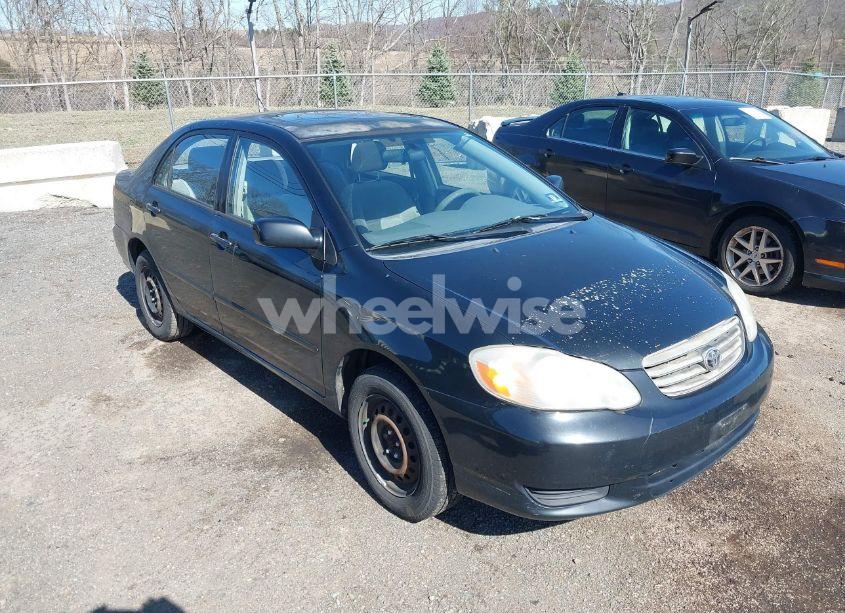 2003 Toyota Corolla LE (VIN 2T1BR32E13C150606) main photo