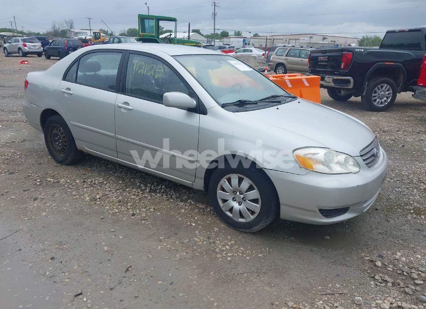 2004 Toyota Corolla LE (VIN 2T1BR32E14C268219) main photo
