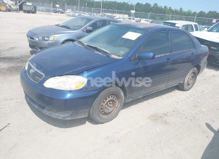 Photo 2 of 2005 Toyota Corolla LE (VIN 2T1BR32E15C337055)