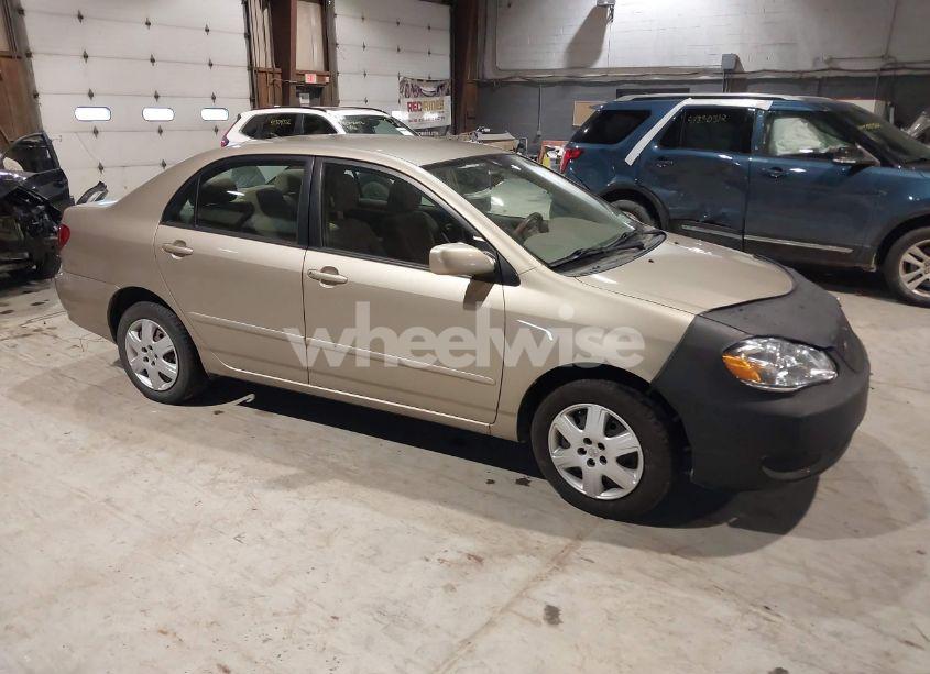 2005 Toyota Corolla LE (VIN 2T1BR32E15C389785) main photo