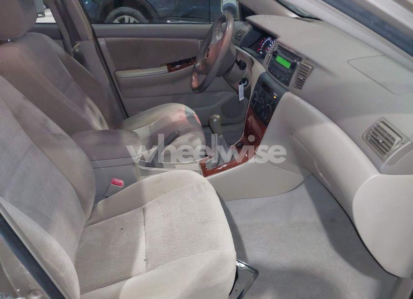 Photo 5 of 2005 Toyota Corolla LE (VIN 2T1BR32E15C389785)