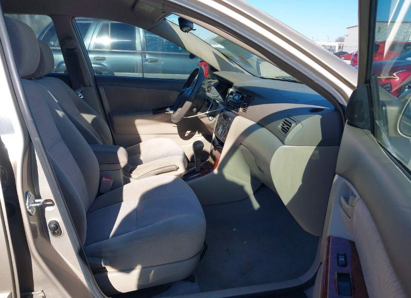 Photo 5 of 2005 Toyota Corolla LE (VIN 2T1BR32E15C396526)