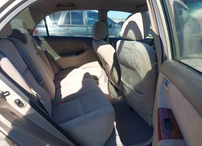 Photo 8 of 2005 Toyota Corolla LE (VIN 2T1BR32E15C396526)