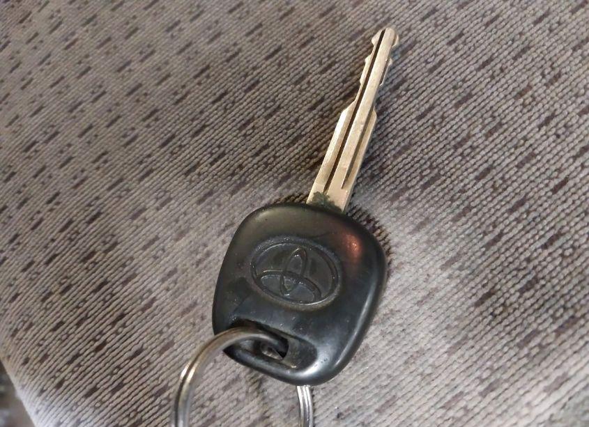 Photo 11 of 2005 Toyota Corolla CE (VIN 2T1BR32E15C491524)