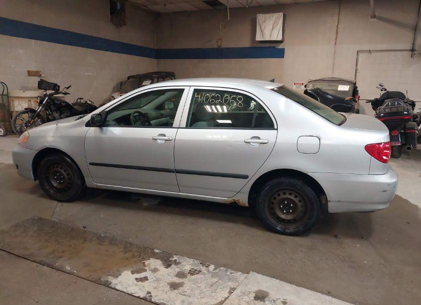 Photo 12 of 2005 Toyota Corolla CE (VIN 2T1BR32E15C491524)