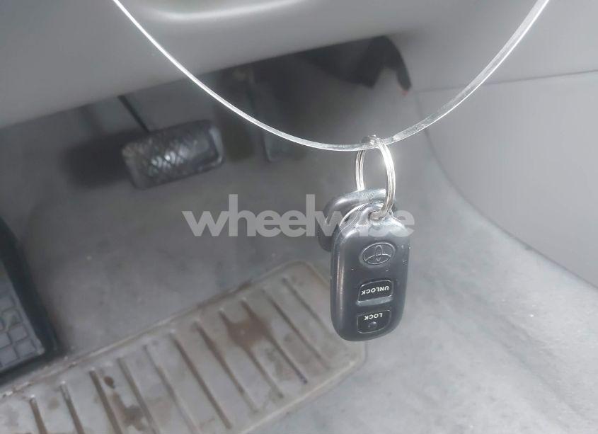 Photo 11 of 2006 Toyota Corolla LE (VIN 2T1BR32E16C600033)