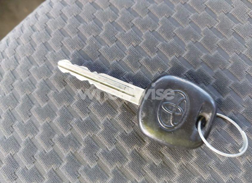 Photo 11 of 2006 Toyota Corolla S (VIN 2T1BR32E16C701265)