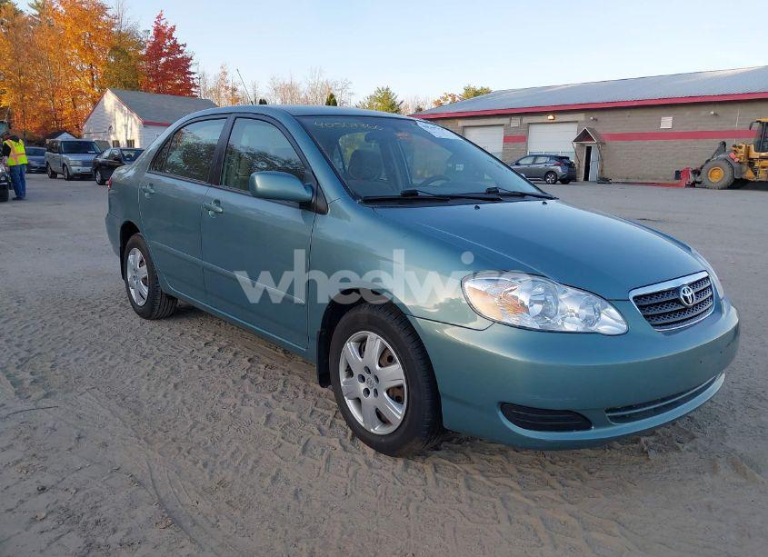 2007 Toyota Corolla LE (VIN 2T1BR32E17C740729) main photo