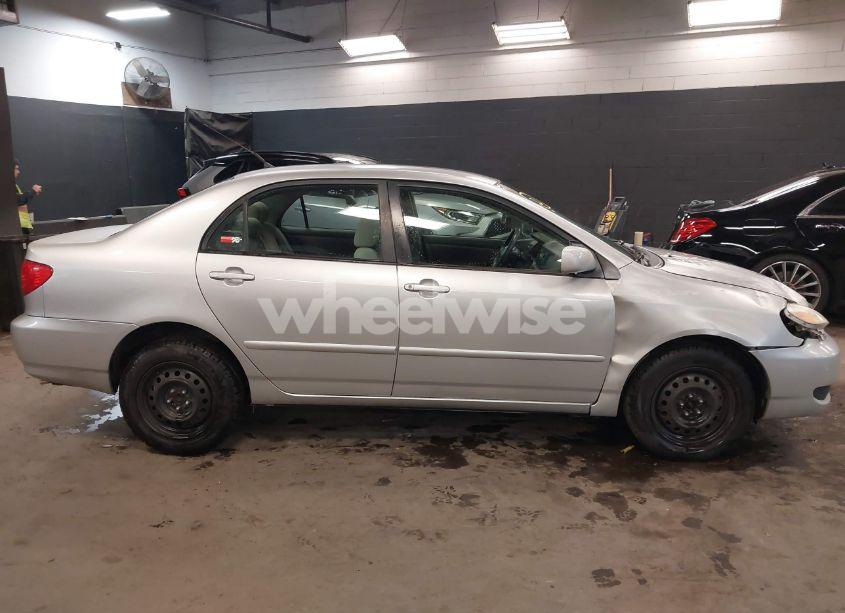 Photo 13 of 2007 Toyota Corolla LE (VIN 2T1BR32E17C799828)