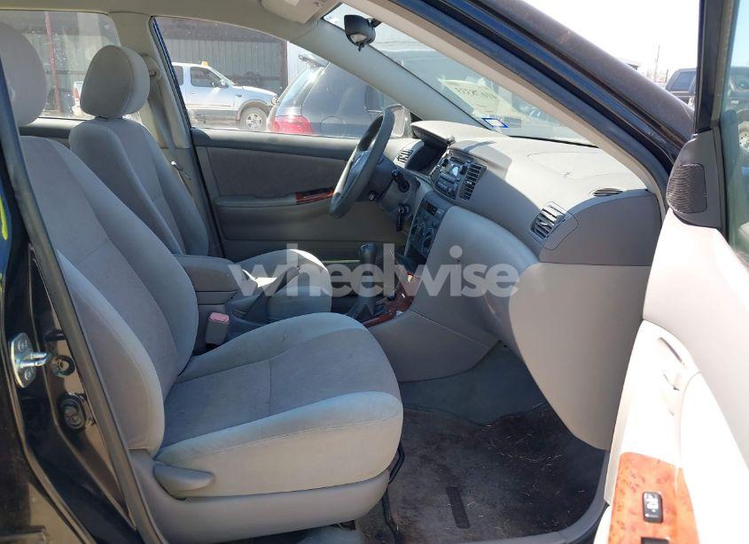 Photo 5 of 2008 Toyota Corolla LE (VIN 2T1BR32E18C912159)