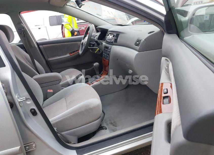 Photo 5 of 2008 Toyota Corolla LE (VIN 2T1BR32E18C938535)