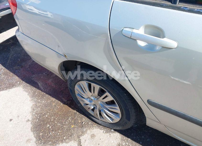 Photo 6 of 2004 Toyota Corolla CE (VIN 2T1BR32E24C218378)