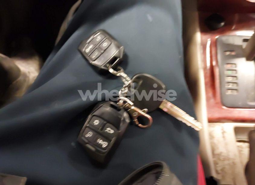 Photo 11 of 2004 Toyota Corolla LE (VIN 2T1BR32E24C284588)