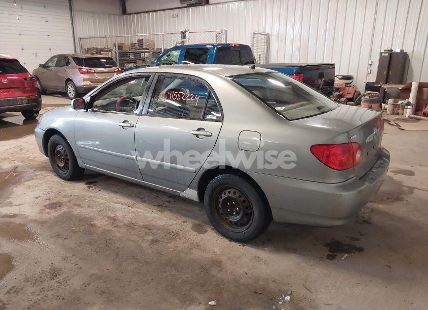 Photo 3 of 2004 Toyota Corolla LE (VIN 2T1BR32E24C284588)