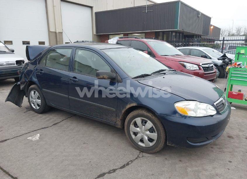 2005 Toyota Corolla CE (VIN 2T1BR32E25C328445) main photo
