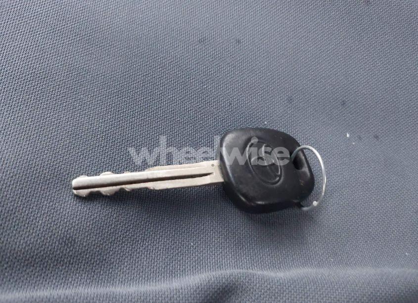 Photo 11 of 2005 Toyota Corolla CE (VIN 2T1BR32E25C328445)