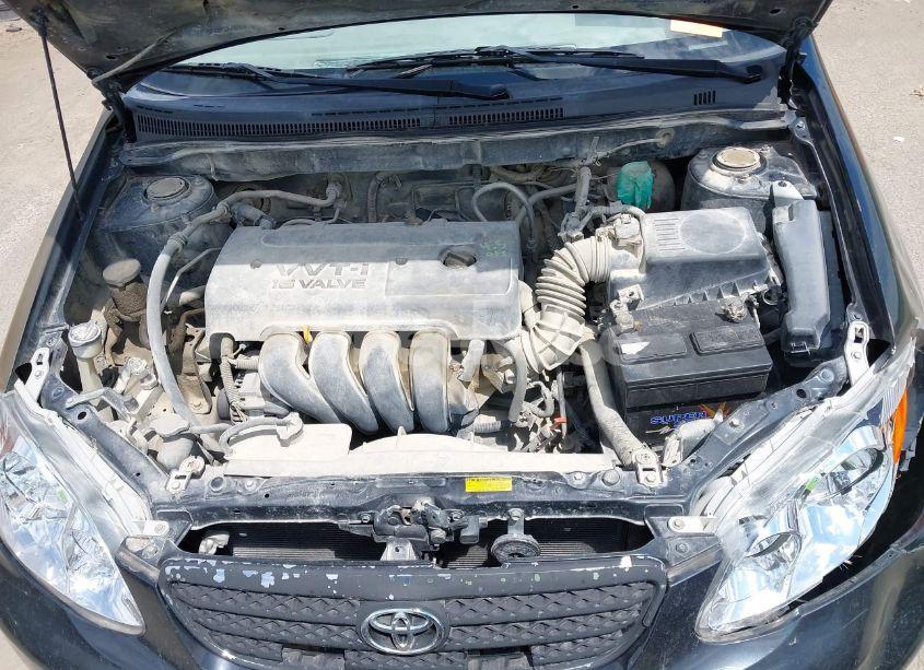 Photo 10 of 2005 Toyota Corolla CE/LE/S (VIN 2T1BR32E25C329918)