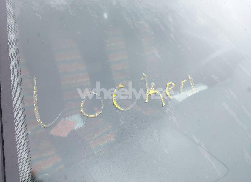 Photo 10 of 2005 Toyota Corolla S (VIN 2T1BR32E25C419148)