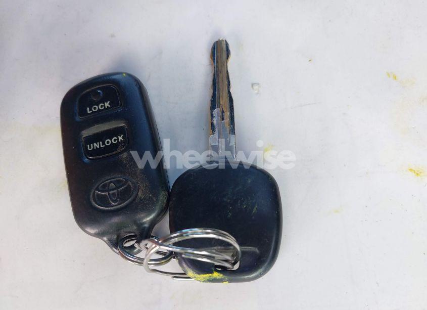 Photo 11 of 2005 Toyota Corolla LE (VIN 2T1BR32E25C419568)