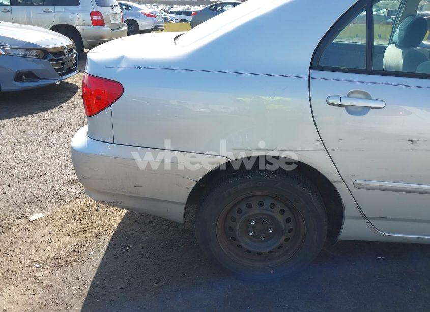 Photo 14 of 2005 Toyota Corolla LE (VIN 2T1BR32E25C429128)