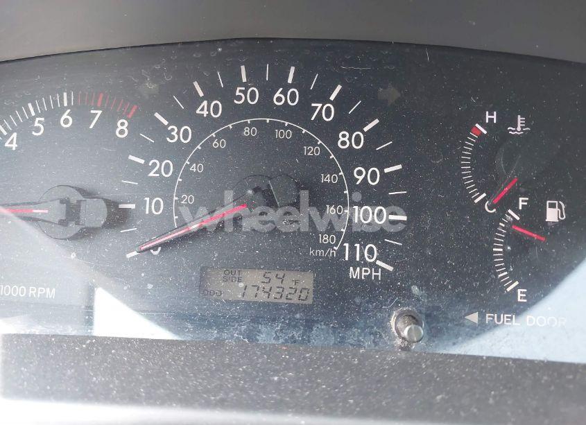 Photo 7 of 2005 Toyota Corolla LE (VIN 2T1BR32E25C429128)