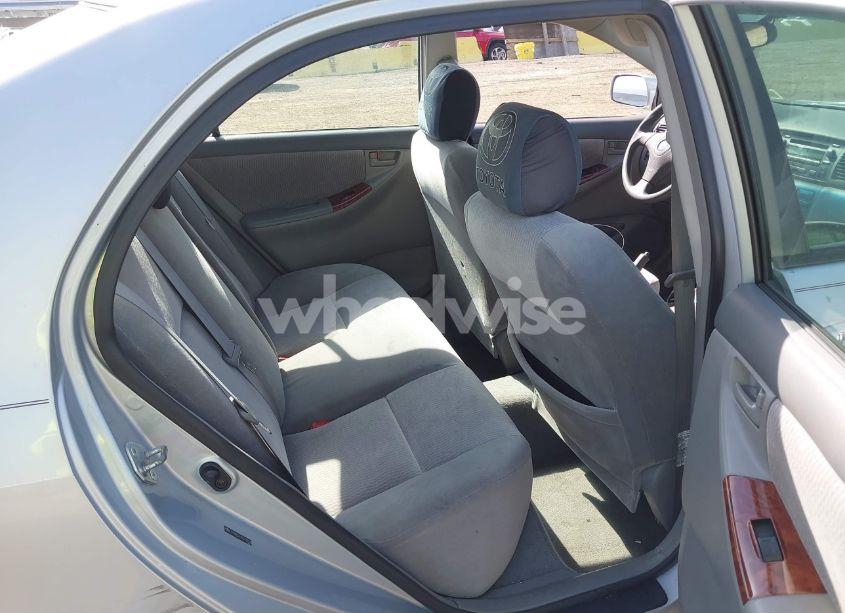 Photo 8 of 2005 Toyota Corolla LE (VIN 2T1BR32E25C429128)