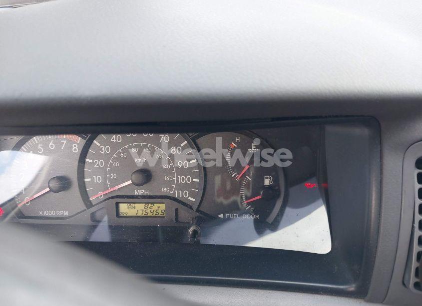 Photo 7 of 2005 Toyota Corolla CE (VIN 2T1BR32E25C492200)