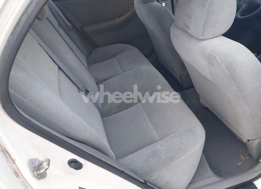 Photo 8 of 2005 Toyota Corolla CE (VIN 2T1BR32E25C492200)