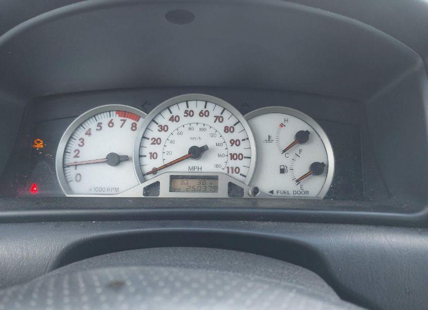 Photo 7 of 2005 Toyota Corolla S (VIN 2T1BR32E25C494223)