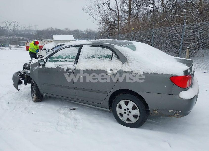Photo 3 of 2005 Toyota Corolla LE (VIN 2T1BR32E25C497719)