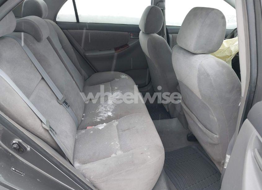 Photo 8 of 2005 Toyota Corolla LE (VIN 2T1BR32E25C497719)