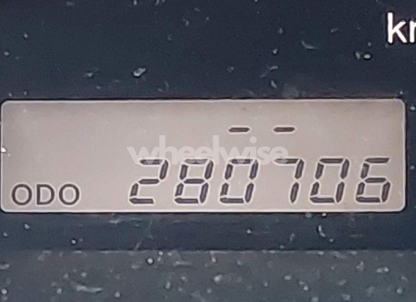 Photo 7 of 2005 Toyota Corolla LE (VIN 2T1BR32E25C551052)