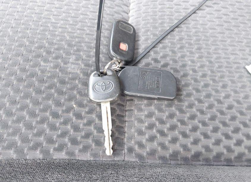 Photo 11 of 2006 Toyota Corolla S (VIN 2T1BR32E26C561887)