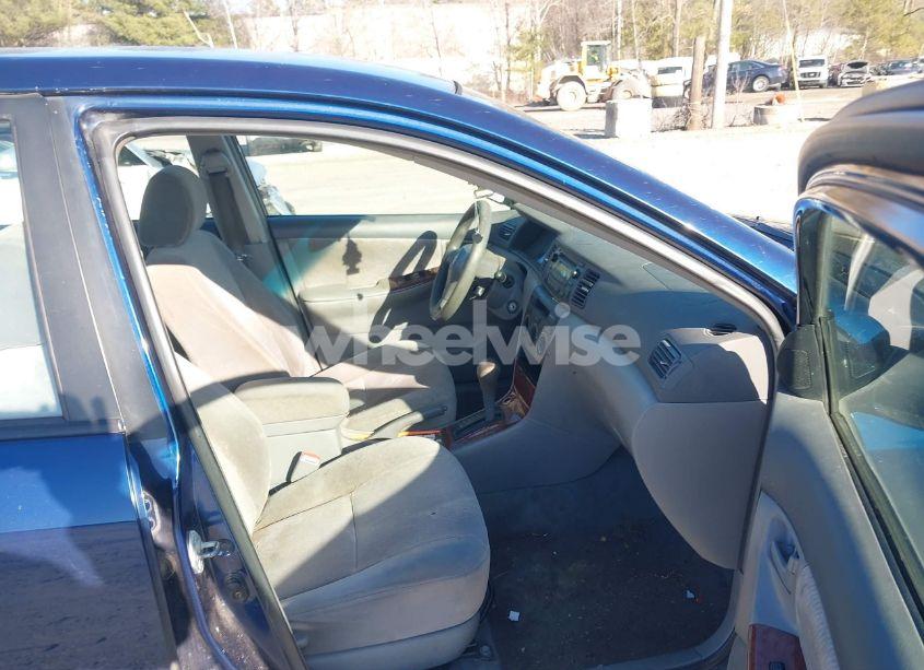 Photo 5 of 2006 Toyota Corolla LE (VIN 2T1BR32E26C570721)