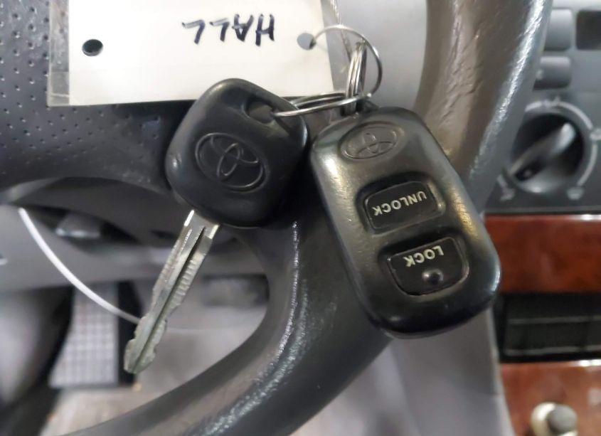 Photo 11 of 2006 Toyota Corolla LE (VIN 2T1BR32E26C641223)