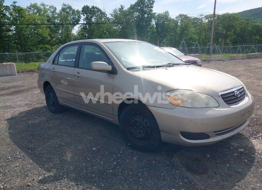 2005 Toyota Corolla CE/LE/S (VIN 2T1BR32E35C398097) main photo