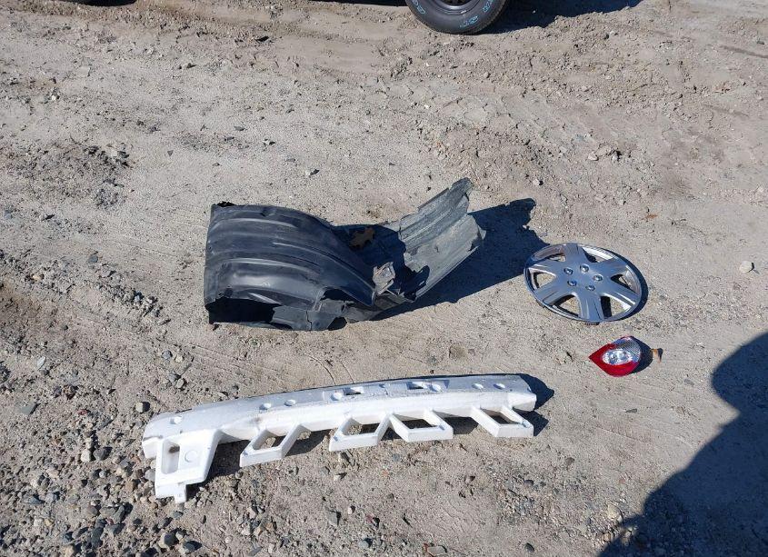 Photo 12 of 2005 Toyota Corolla LE (VIN 2T1BR32E35C457942)