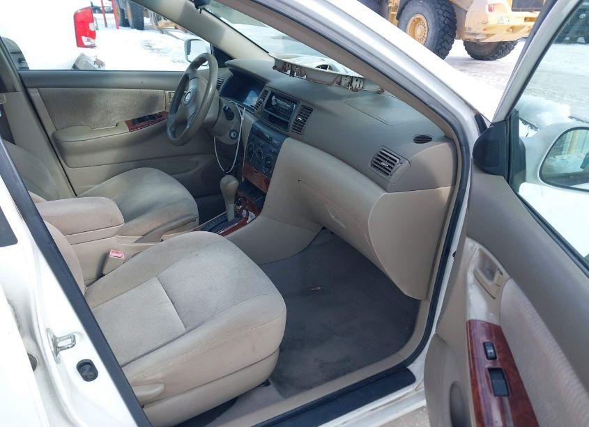 Photo 5 of 2005 Toyota Corolla LE (VIN 2T1BR32E35C466396)