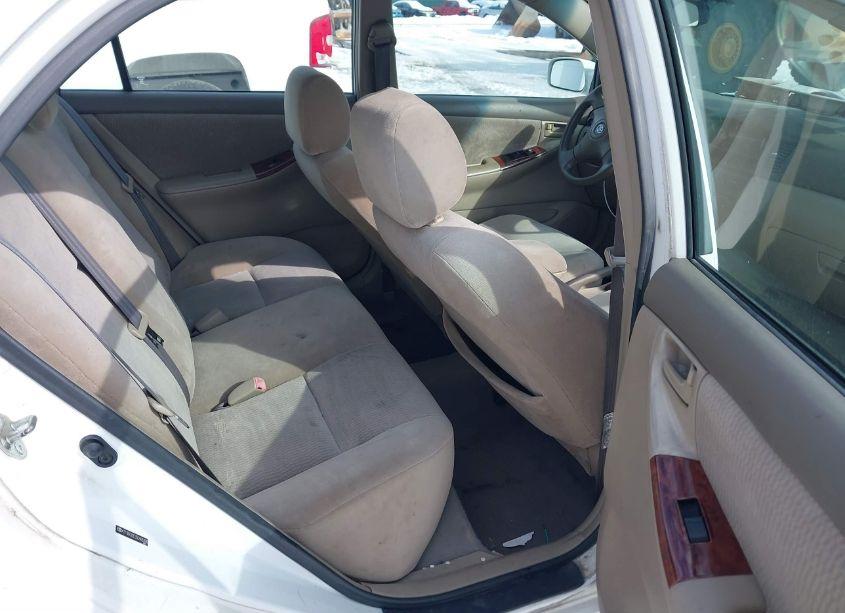 Photo 8 of 2005 Toyota Corolla LE (VIN 2T1BR32E35C466396)