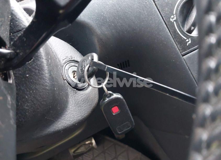 Photo 11 of 2005 Toyota Corolla S (VIN 2T1BR32E35C553439)