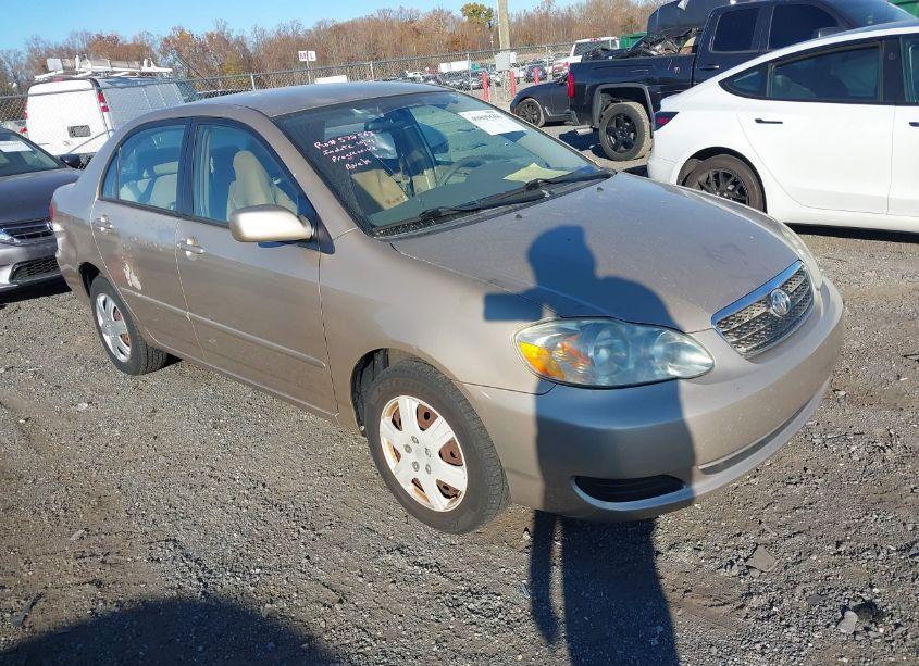 2007 Toyota Corolla LE (VIN 2T1BR32E37C827256) main photo