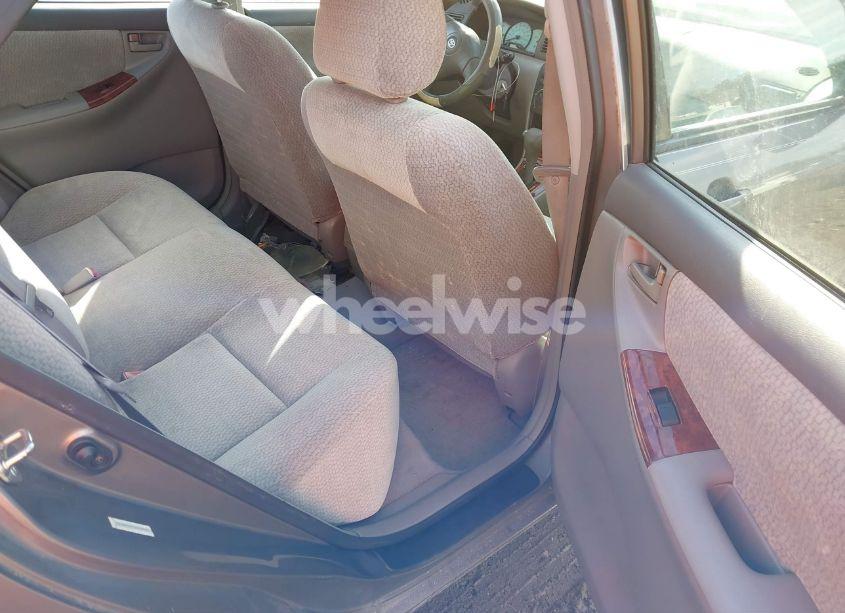 Photo 8 of 2003 Toyota Corolla LE (VIN 2T1BR32E43C096640)