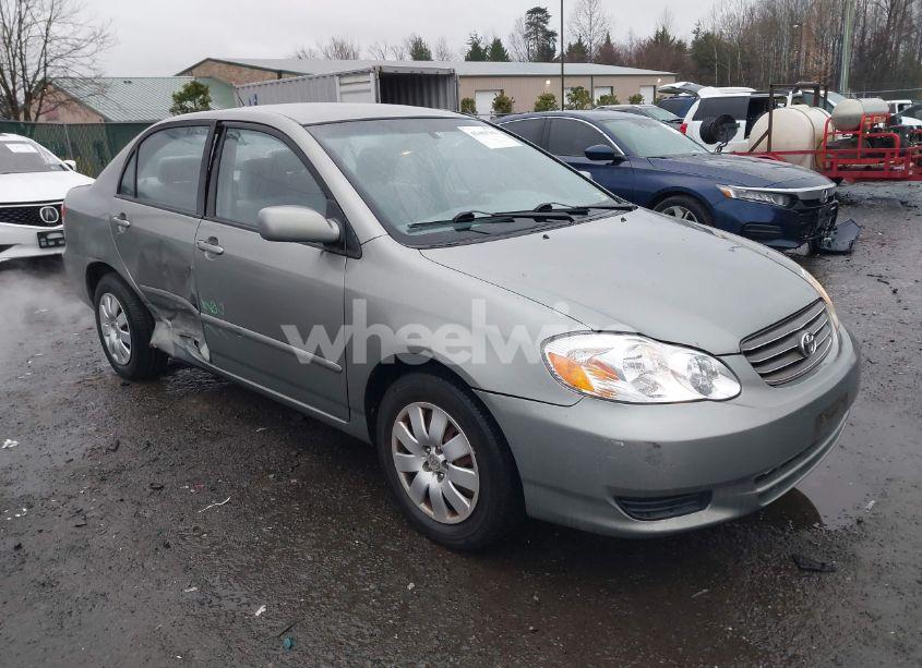 2004 Toyota Corolla LE (VIN 2T1BR32E44C249549) main photo
