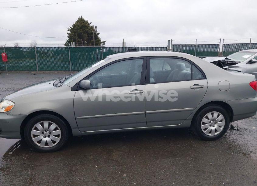 Photo 14 of 2004 Toyota Corolla LE (VIN 2T1BR32E44C249549)